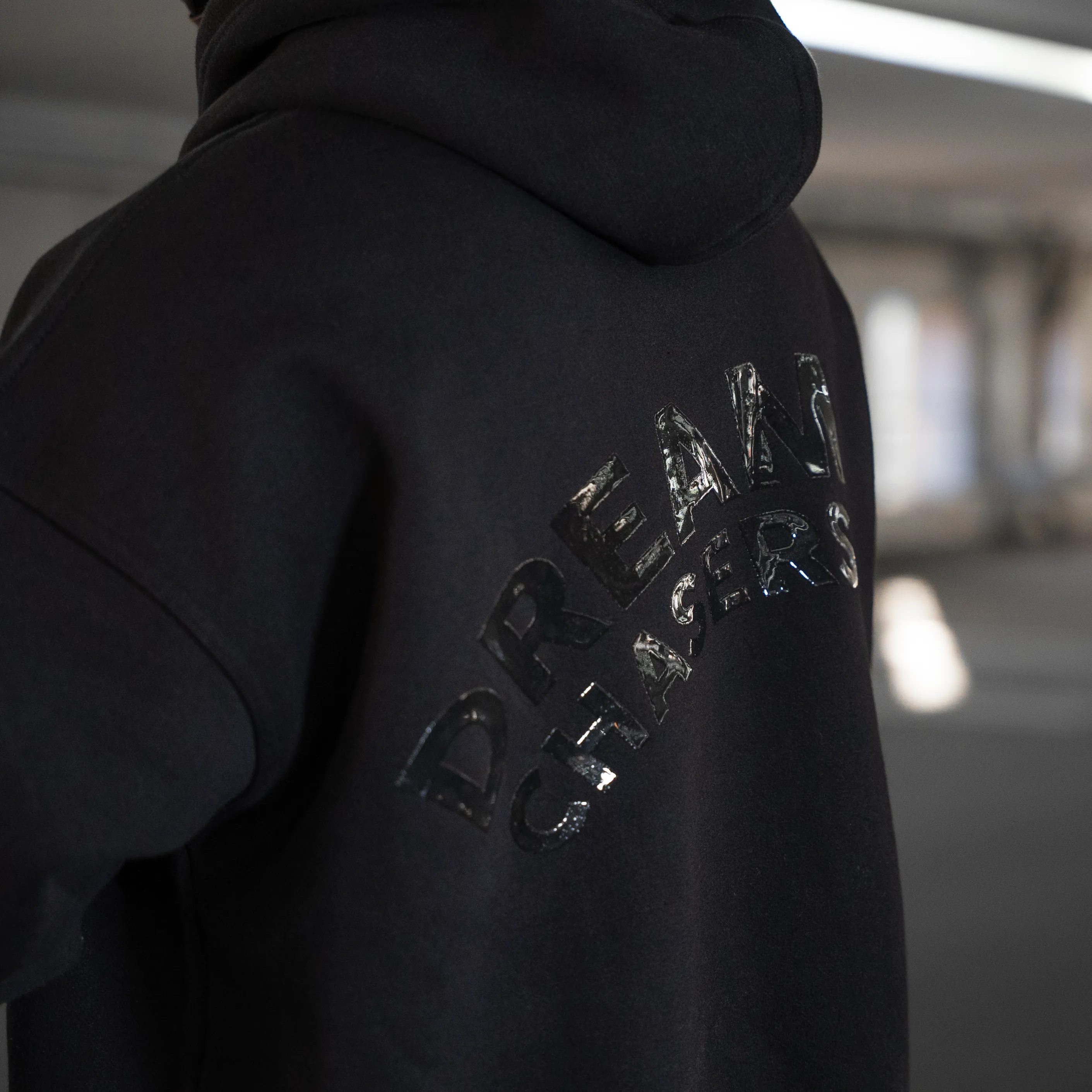bold. Dream Chaser Black Hoodie (oversize fit)