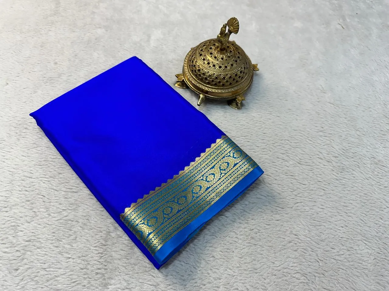 Drape Royalty: Pure Mysore Silk Sarees with Artistic Zari Touches