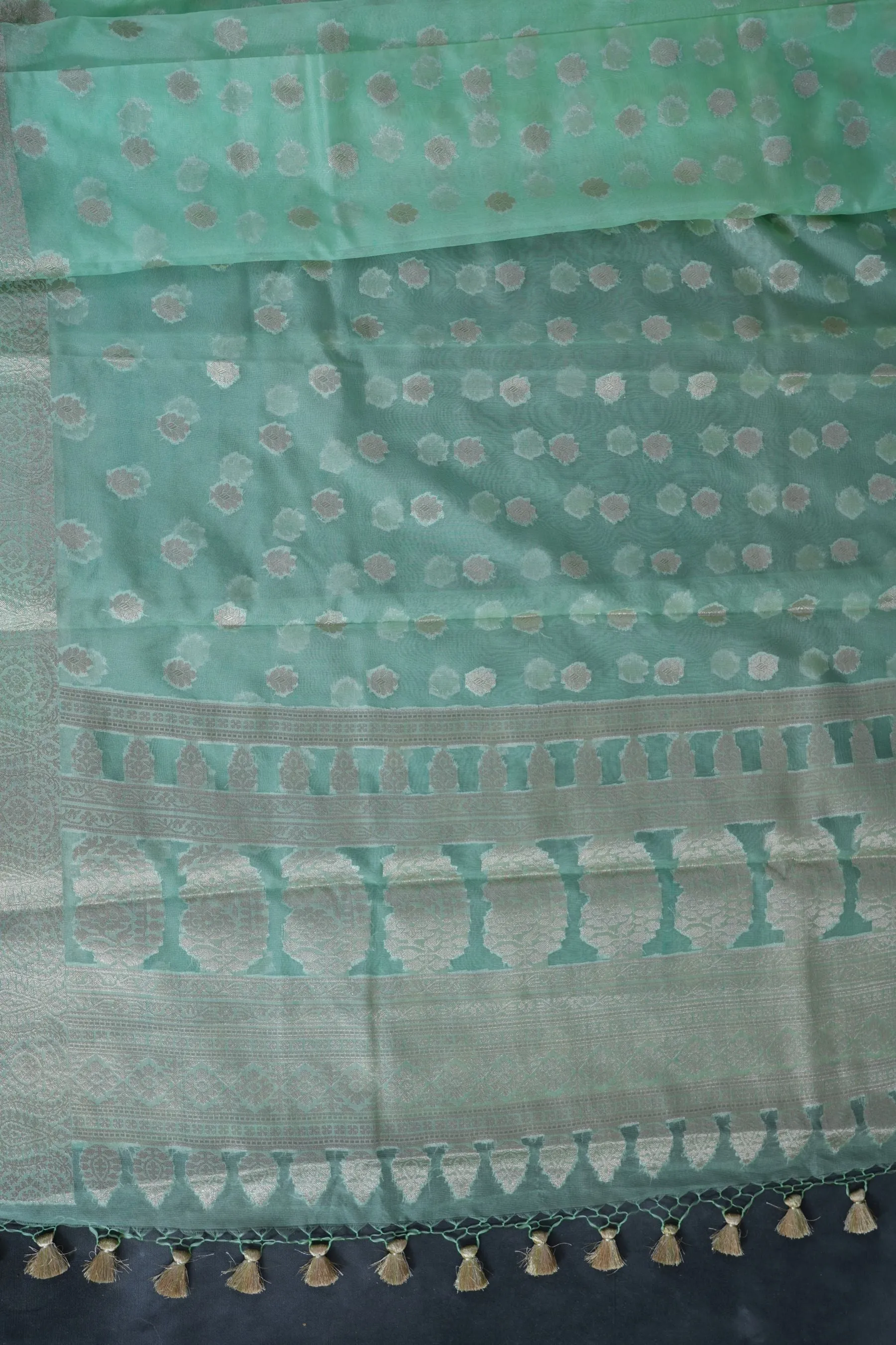 Handwoven Banarasi Kora Silk Saree with Detailed Patterns - Traditional