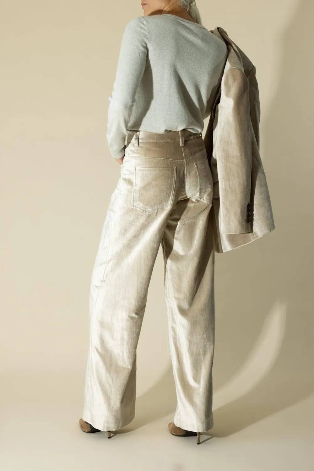 Sleek Loose Trousers